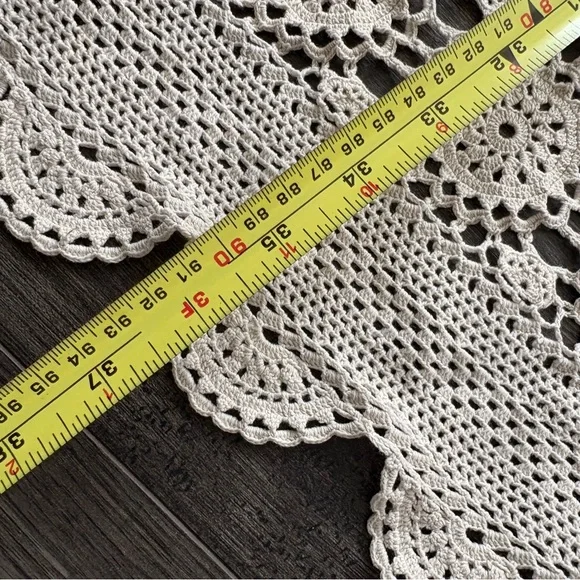 Crochet Lace Tablecloth - Picture 4 of 4